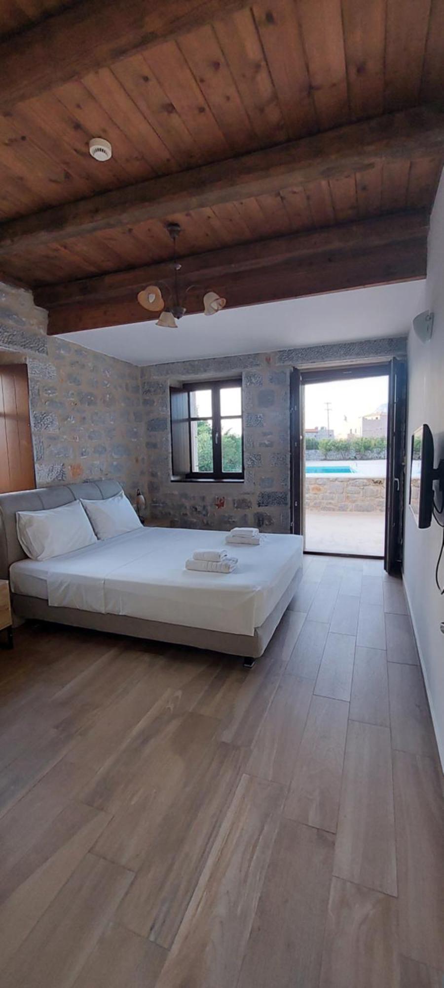 Koukouri Suites Areopoli Esterno foto