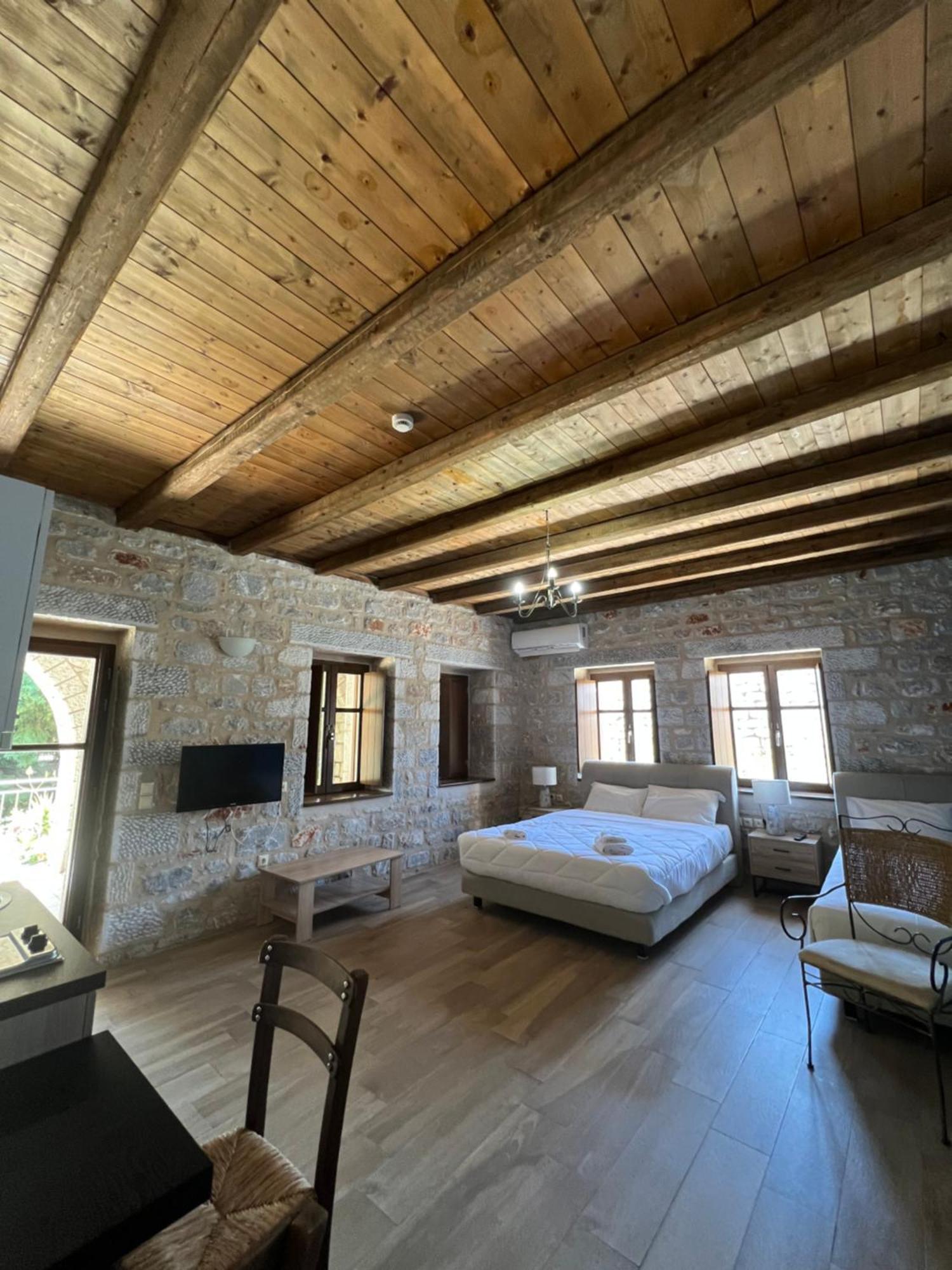 Koukouri Suites Areopoli Esterno foto