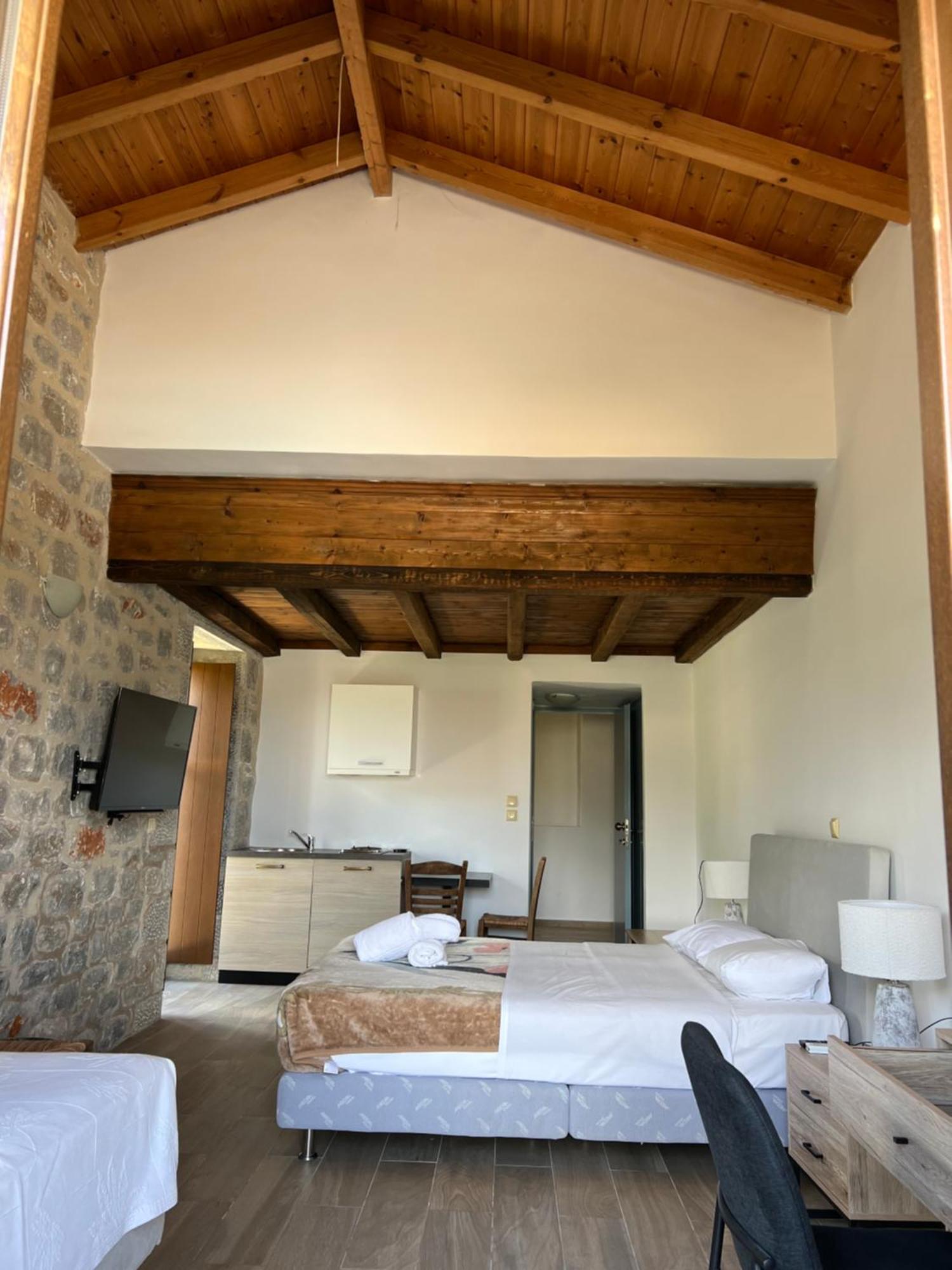 Koukouri Suites Areopoli Esterno foto